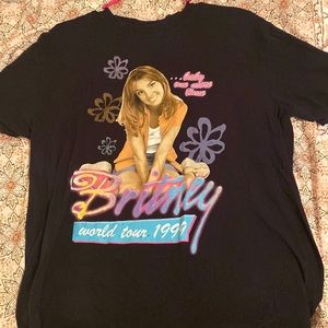 britney spears oversized tee